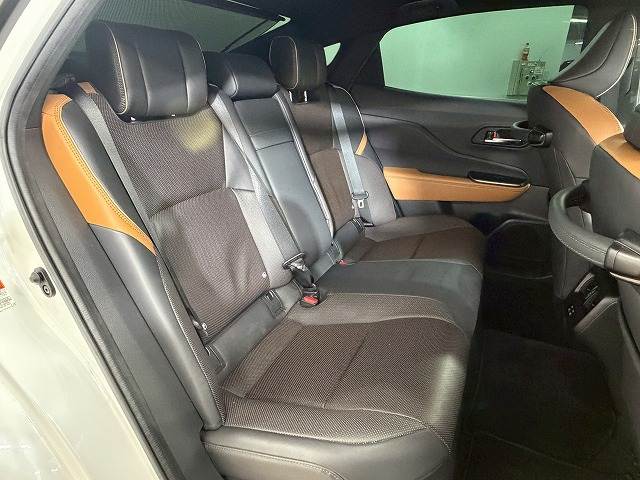 クラウンクロスオーバーRS “Advanced” 内装他