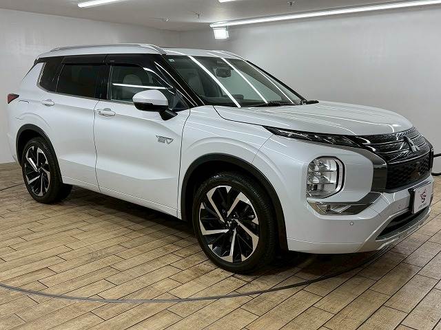 三菱&nbsp;アウトランダーPHEVの画像14