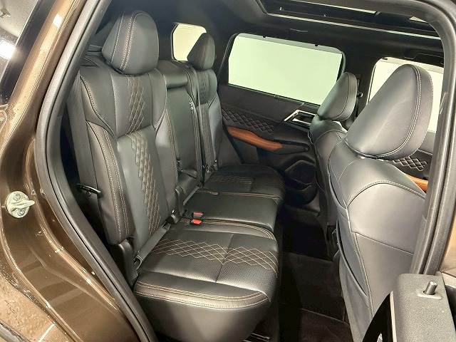 三菱 アウトランダーPHEVの画像6