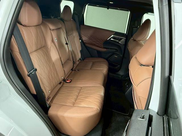 三菱&nbsp;アウトランダーPHEVの画像6