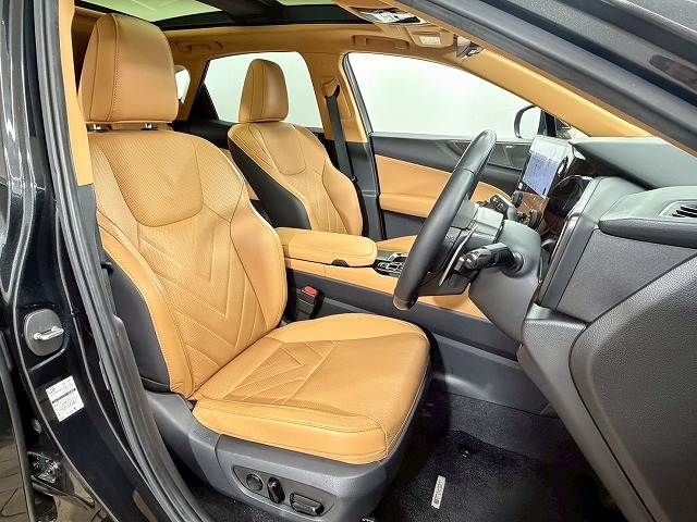 NXNX350h “version L” 内装他