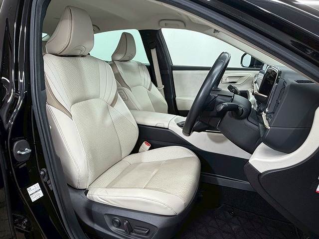 クラウンクロスオーバー□G “Advanced・Leather Package” 内装他