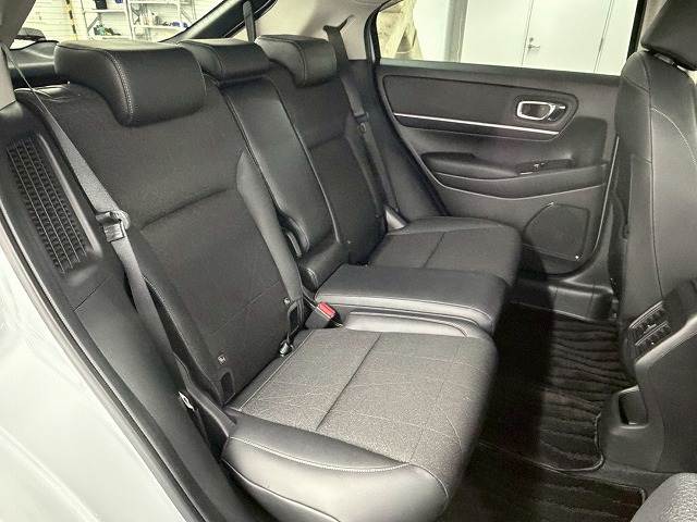 ヴェゼルハイブリッド□e:HEV Z 内装他