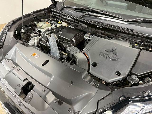 三菱 アウトランダーPHEVの画像18