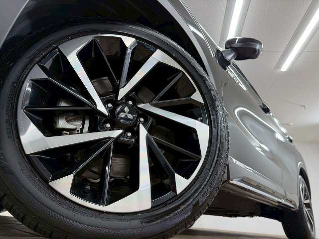 三菱 アウトランダーPHEVの画像20