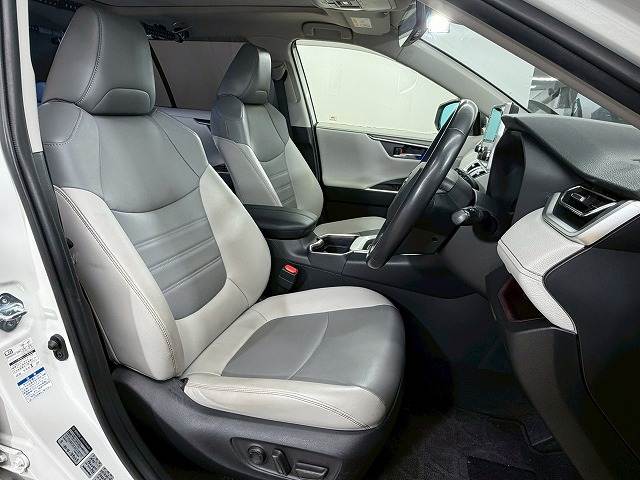 RAV4HYBRID G 内装他