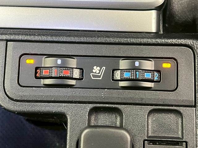 トヨタ&nbsp;ランドクルーザープラドの画像11