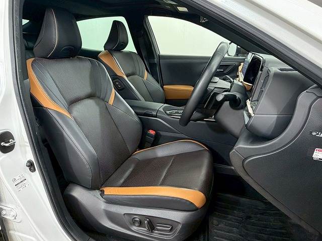 クラウンクロスオーバーRS “Advanced” 内装他