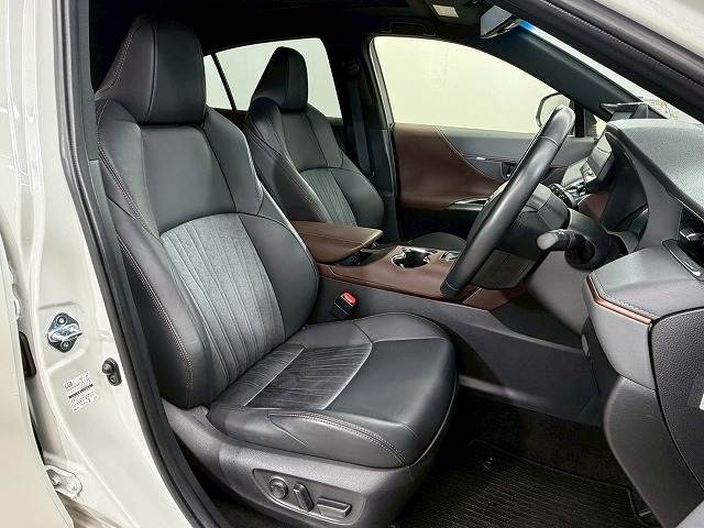 ハリアーハイブリッドZ 内装他