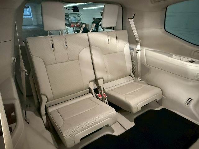 トヨタ ランドクルーザー300系の画像7