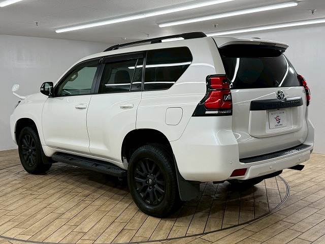 トヨタ&nbsp;ランドクルーザープラドの画像16