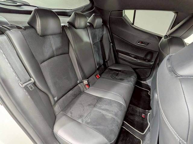 C-HRS-T “GR SPORT” 内装他