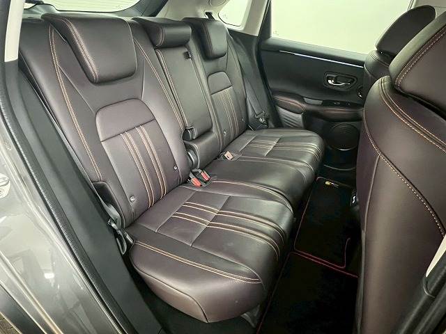 ZR-Ve:HEV Z 内装他