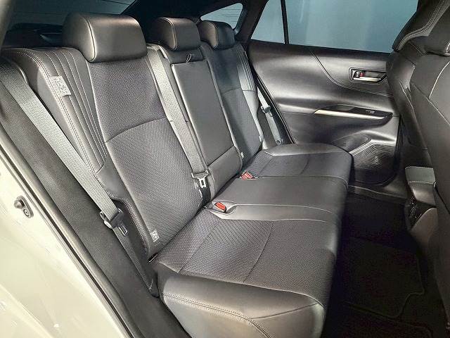 ハリアーZ “Leather Package” 内装他