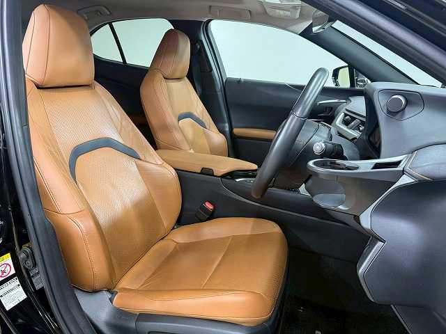 UX□UX250h“version L” 内装他