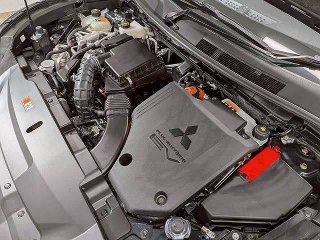 三菱&nbsp;アウトランダーPHEVの画像18