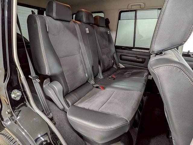 ランドクルーザー70系AX 内装他