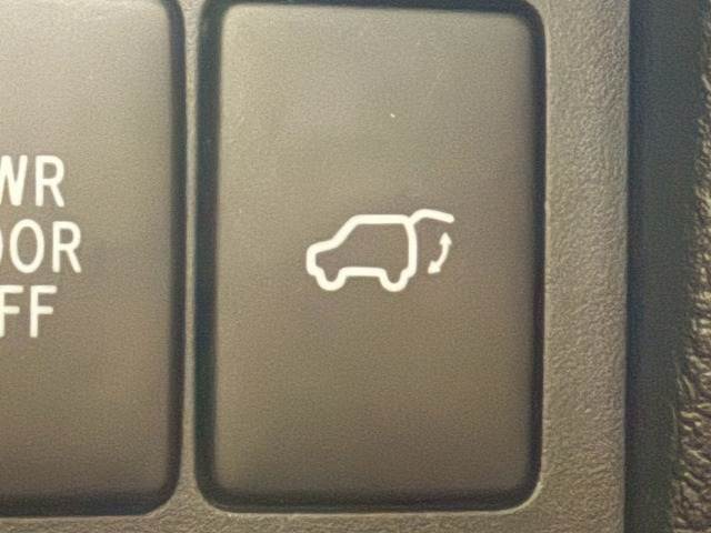 トヨタ&nbsp;ランドクルーザー200系の画像11