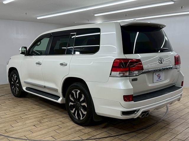 トヨタ&nbsp;ランドクルーザー200系の画像16