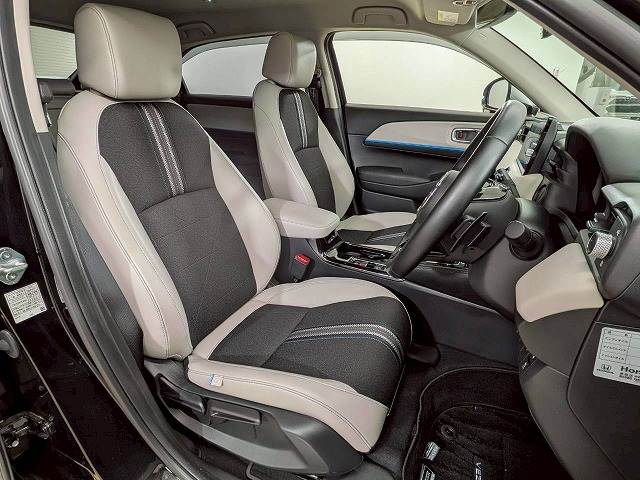 ヴェゼルハイブリッドe:HEV Z PLaY Package 内装他