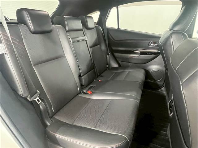 ハリアーPROGRESS “Metal and Leather Package” 内装他