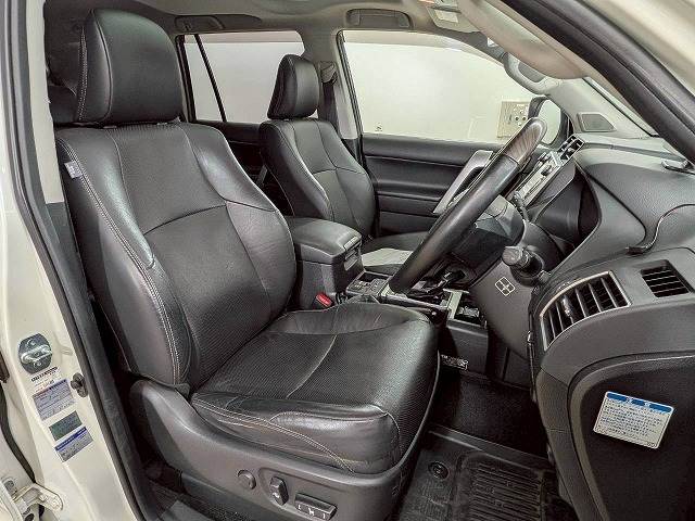 ランドクルーザープラドTZ-G 内装他