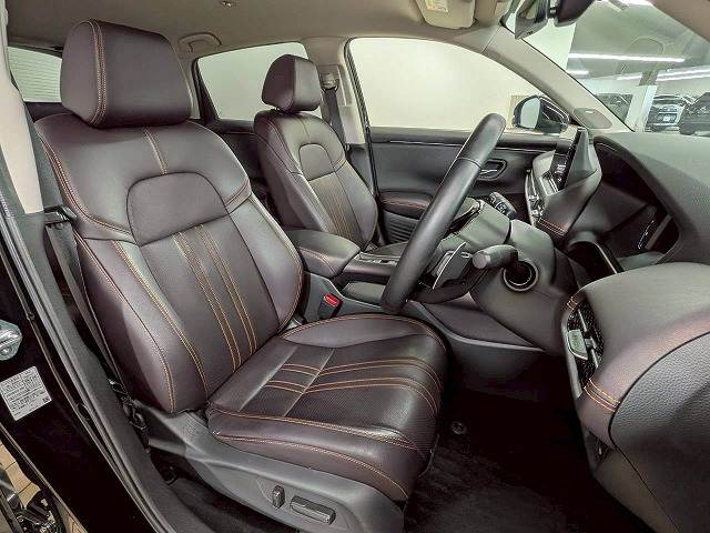 ZR-Ve:HEV Z 内装他