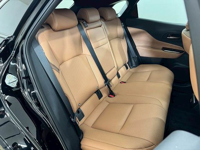 クラウンスポーツSPORT Z (HEV) 内装他