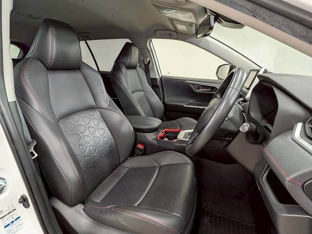 トヨタ&nbsp;RAV4の画像4