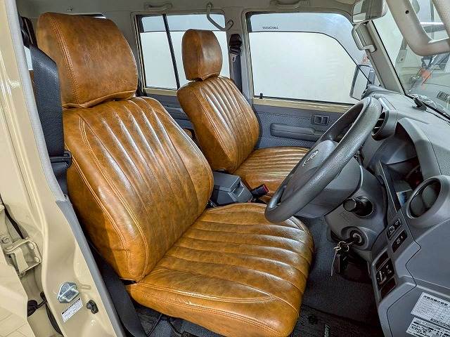 トヨタ ランドクルーザー70系の画像4