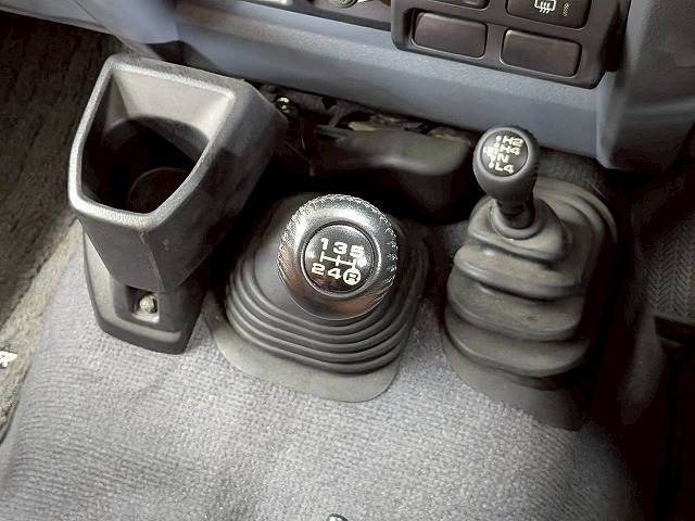 トヨタ ランドクルーザー70系の画像6