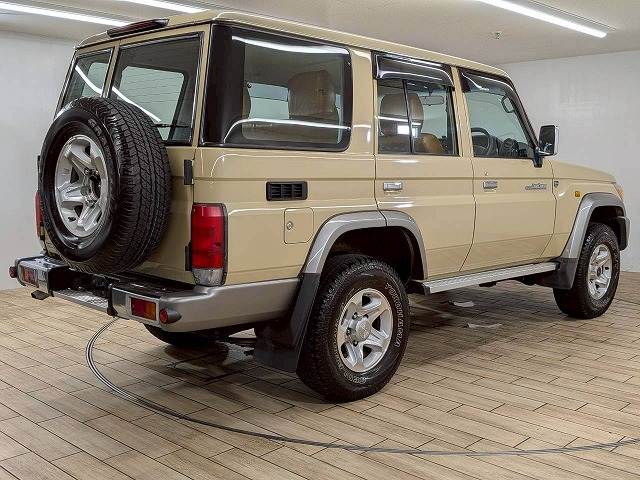 トヨタ ランドクルーザー70系の画像16