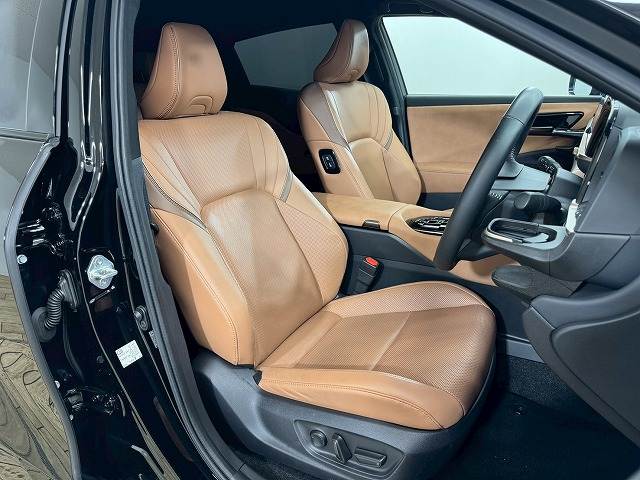 クラウンスポーツ□SPORT Z(HEV) 内装他