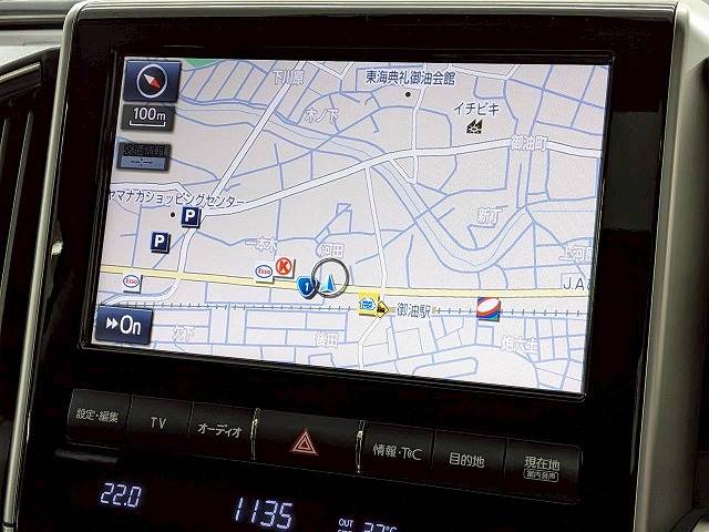 トヨタ&nbsp;ランドクルーザー200系の画像3