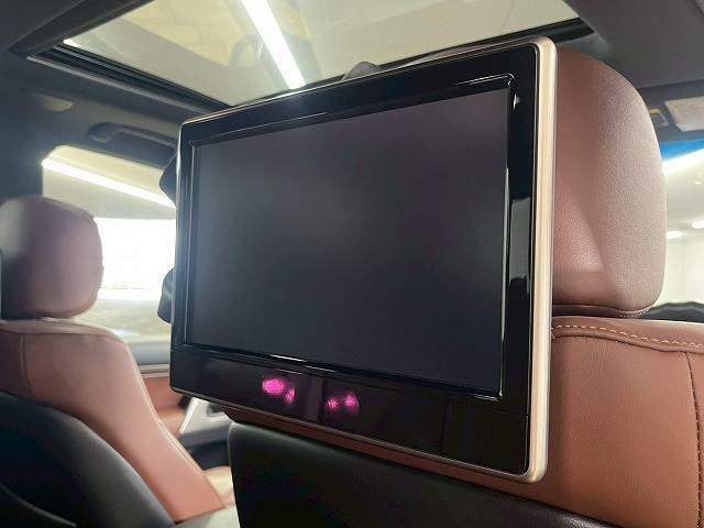 トヨタ ランドクルーザー200系の画像9