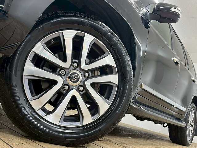 トヨタ ランドクルーザー200系の画像20