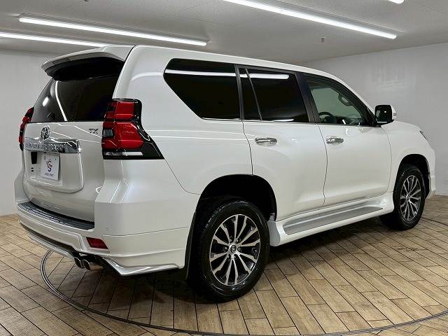 トヨタ ランドクルーザープラドの画像17