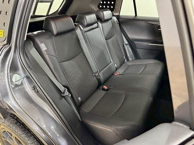 RAV4Adventure “OFFROAD package” 内装他