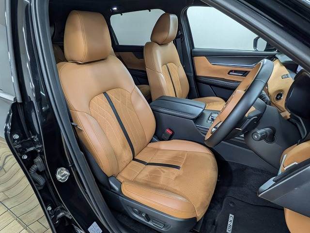 CX-80ＸＤ－ＨＹＢＲＩＤ　Ｐｒｅｍｉｕｍ　Ｓｐｏｒｔｓ　１オーナー／パノラマルーフ／ＢＯＳＥ／ＡｐｐｌｅＣａｒＰｌａｙ／ヘッドアップディスプレイ／ヘッドアップディスプレイ／ベンチレーション／純正ＳＤナビ／レーダークルーズ／レーンキープ／パワーバックドア 内装他