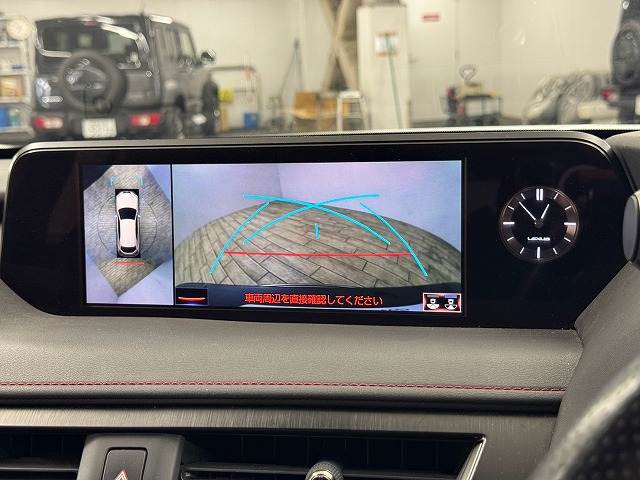 UXUX200 “F SPORT” 内装他