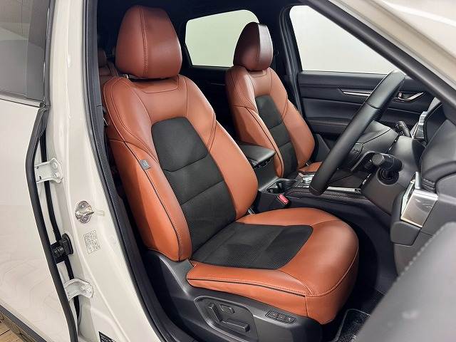 CX-5XD レトロスポーツエディション 全周囲カメラ/特別仕様車/10.25インチナビ/ハーフレザーシート/レーダークルーズコントロール/シートヒーター/電動リヤゲート/ブラインドスポットモニター/ワイヤレス充電/パドルシフト/LED 内装他