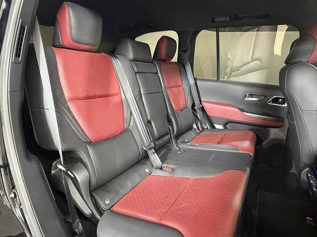 トヨタ ランドクルーザー300系の画像12