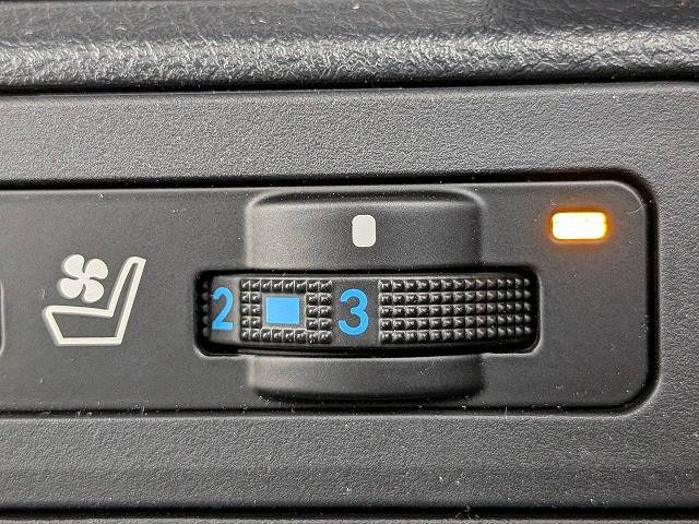 トヨタ ランドクルーザープラドの画像6