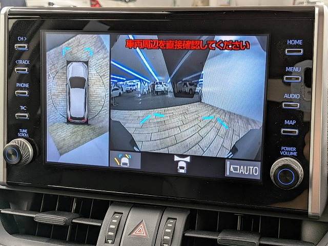 RAV4アドベンチャー オフロードパッケージ TRDフロントバンパー/ヒッチメンバー/パノラミックビューモニター/電動リヤゲート/デジタルインナーミラー/ブラインドスポットモニター/レーダークルーズコントロール/シートヒーター/シートクーラー 内装他