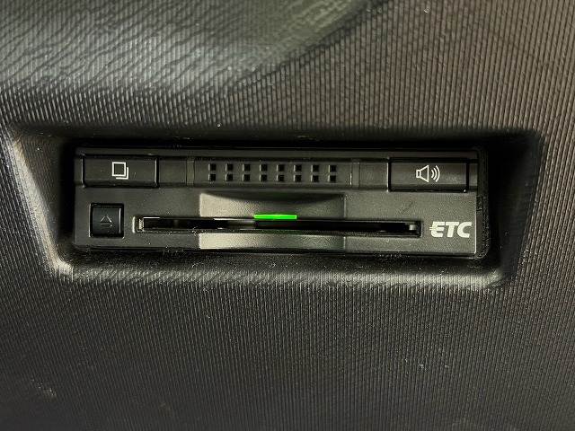 アクアS HDDナビ/バックカメラ/フルセグTV/Bluetooth接続/スマートキー/プッシュスタート/ETC/オートエアコン/オートライト/電動格納ミラー/パワーウィンドウ/パワーステアリング 内装他