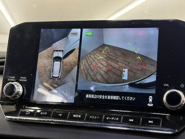 アウトランダーPHEVP 1オーナー/パノラマルーフ/18インチRAYSアルミホイール/全周囲カメラ/BOSEスピーカー/デジタルインナーミラー/ブラインドスポットモニター/AC100V/ブラックレザーシート/電動リヤゲート 内装他