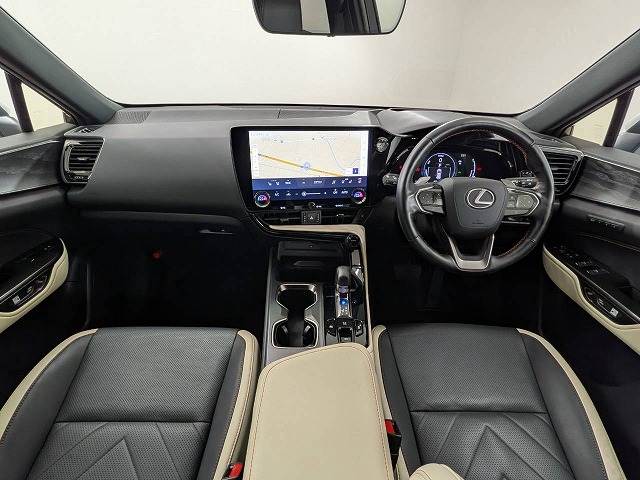 レクサスNXNX350h “version L” 内装他