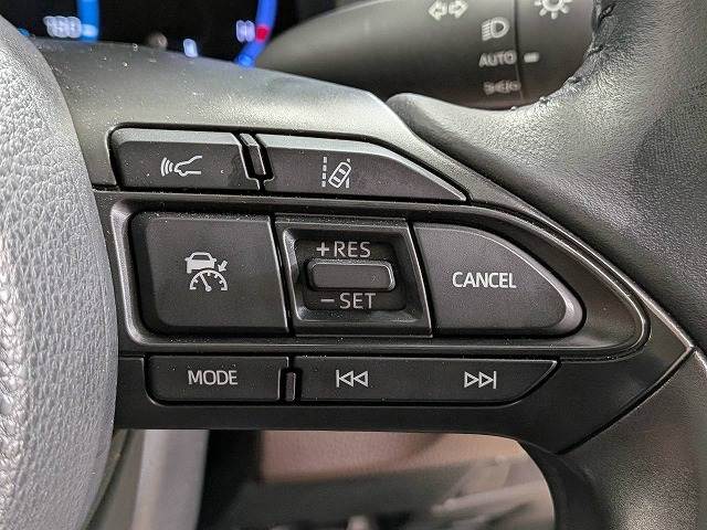 ヤリスクロスハイブリッドZ 1オーナー/AppleCarPlay/全周囲/電動リアゲート/純正ディスプレイオーディオ/ブラインドスポットモニター/シートヒーター/パワーシート/ヘッドアップディスプレイ/LEDヘッドライト 内装他