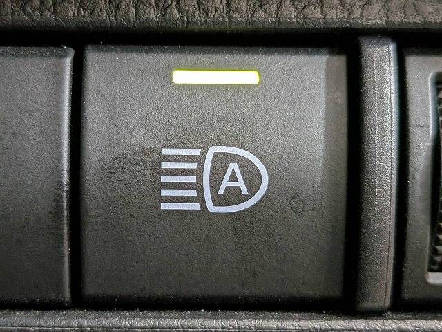 ハリアーS 純正ディスプレイオーディオ/AppleCarPlay/バックカメラ/レーダークルーズコントロール/レーンレーシングアシスト/プリクラッシュセーフティ/オートマチックハイビーム/オートエアコン/LED 内装他