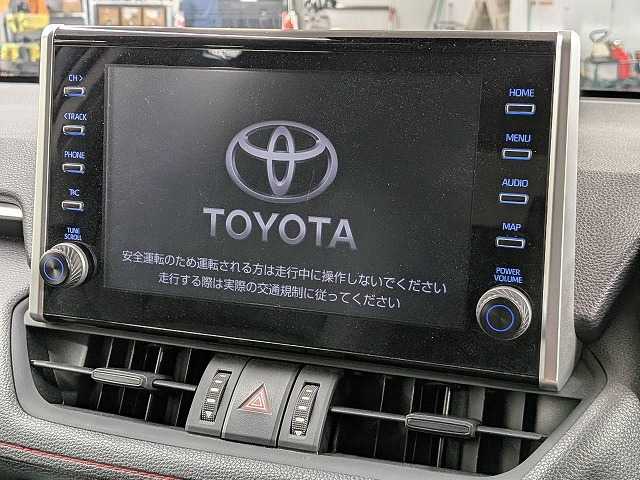 RAV4アドベンチャー オフロードパッケージ 純正ディスプレイオーディオ/パノラミックビューモニター/AppleCarPlay/レーダークルーズコントロール/ブラインドスポットモニター/シートクーラー/シートヒーター/オートマチックハイビーム 内装他